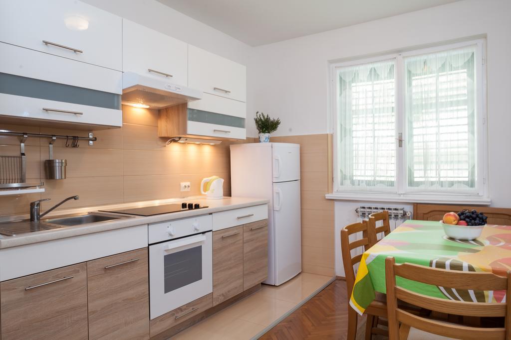 Apartment Nevia Makarska Quarto foto